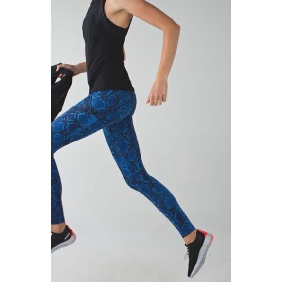 Lululemon Speed Tight IV Full-On Luxtreme
Mini Ziggy Snake Pipe Dream Blue Sz 6 - Picture 3 of 8